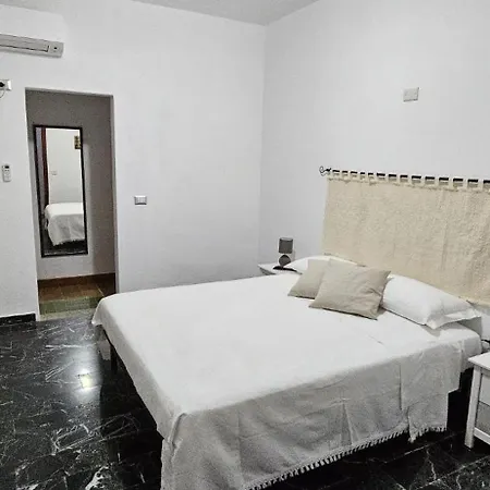 Orgosio アパート サンタ・マリア・ナヴァーリス